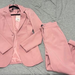 Oversized blazer and pant suit